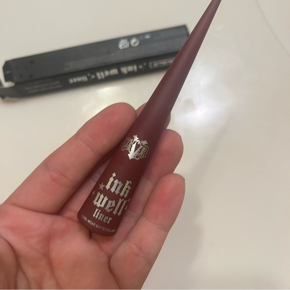 kat von d ink well liner